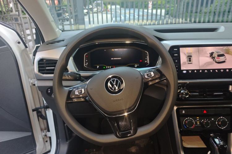 Used Volkswagen T-Cross 2023 300TSI DSG Comfort Edition Steering Wheel