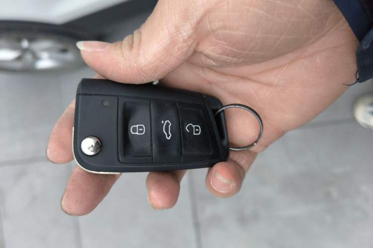 Used Volkswagen T-Cross 2023 Revised 1.5L Automatic Fashion Edition Vehicle Key