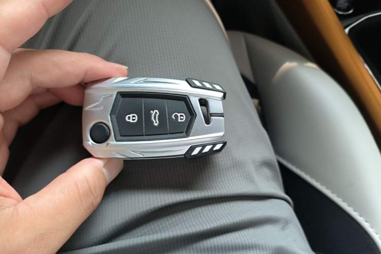 Used Volkswagen T-Cross 2023 300TSI DSG Comfort Edition Vehicle Key