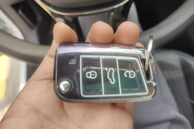 Used Volkswagen T-Cross 2023 300TSI DSG Comfort Edition Vehicle Key
