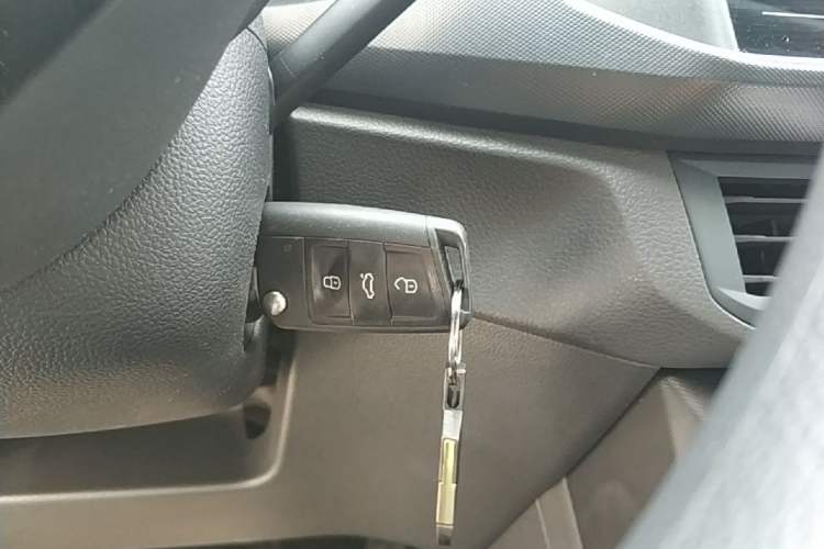 Used Volkswagen T-Cross 2023 Revised 1.5L Automatic Fashion Edition Vehicle Key