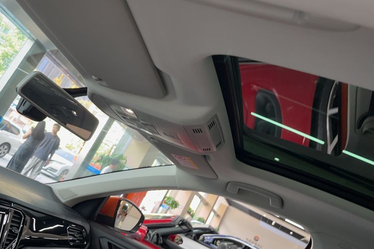 Used Volkswagen T-ROC 2020 280TSI DSG Two-Wheel Drive Comfort Version Headliner