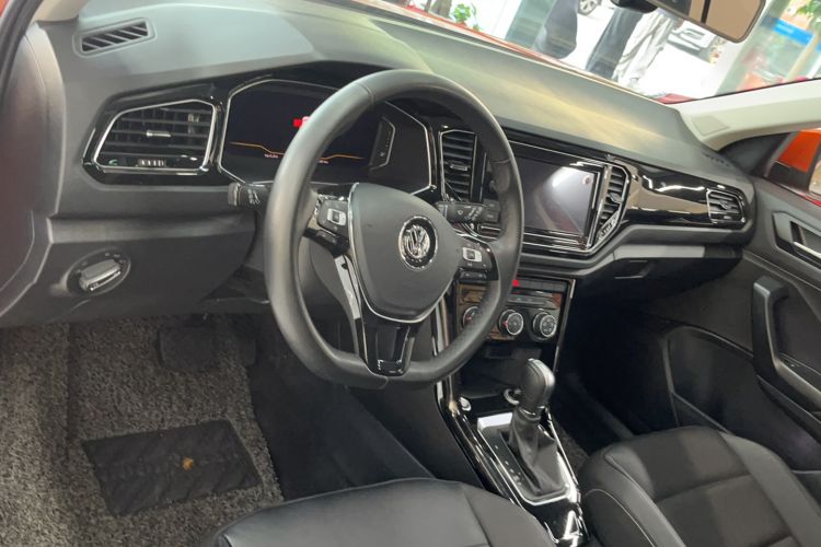 Used Volkswagen T-ROC 2020 280TSI DSG Two-Wheel Drive Comfort Version Interior 3