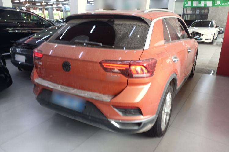 Used Volkswagen T-ROC 2018 280TSI DSG Two-Wheel Drive Advanced Version China V Emission Standard Rear Right 45 Deg