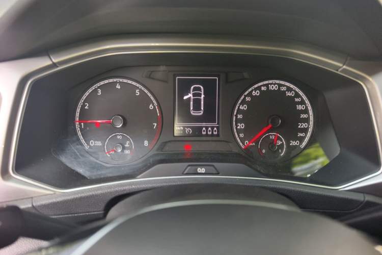 Used Volkswagen T-ROC 2018 280TSI DSG Two-Wheel Drive Advanced Version China V Emission Standard Instrument Cluster