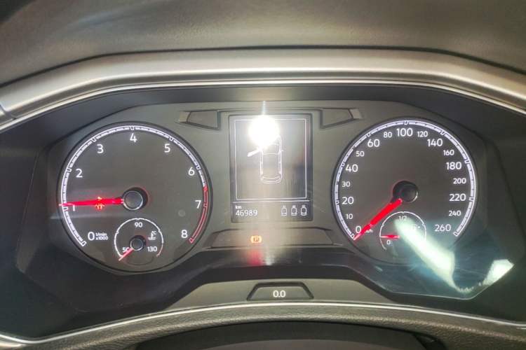 Used Volkswagen T-ROC 2018 230TSI DSG Two-Wheel Drive Advanced Version China VI Standard Instrument Cluster