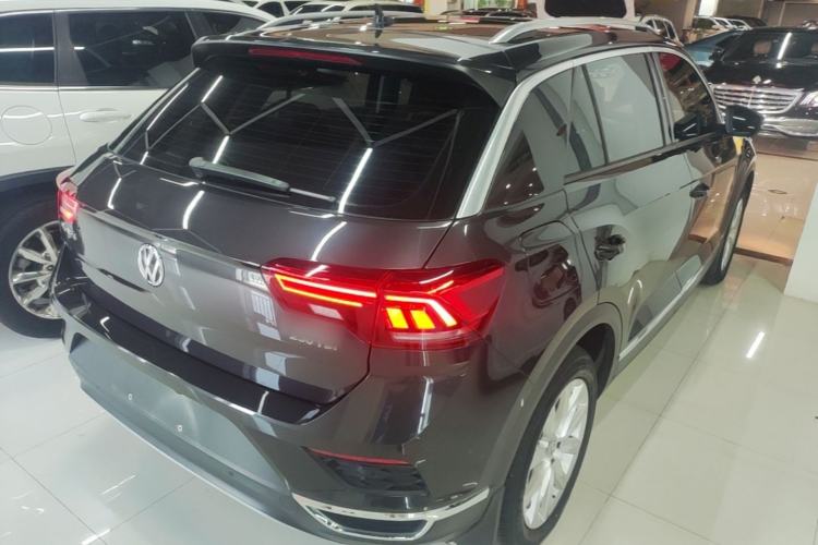 Used Volkswagen T-ROC 2018 230TSI DSG Two-Wheel Drive Advanced Version China VI Standard Rear Right 45 Deg
