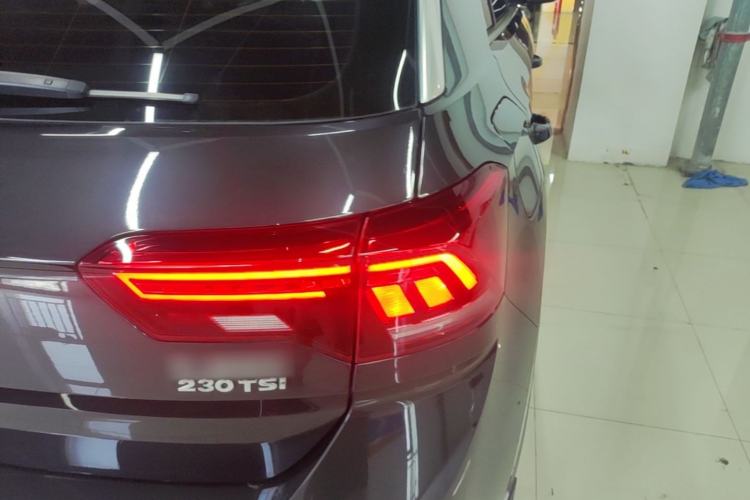 Used Volkswagen T-ROC 2018 230TSI DSG Two-Wheel Drive Advanced Version China VI Standard Right Rear Taillight