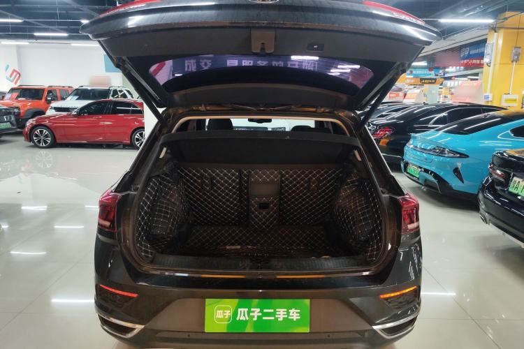 Used Volkswagen T-ROC 2018 280TSI DSG Two-Wheel-Drive Comfort Version China V Standard Trunk