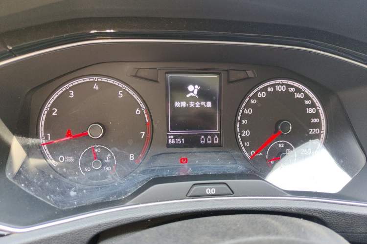 Used Volkswagen T-ROC 2018 280TSI DSG Two-Wheel Drive Comfort Version China VI Standard Instrument Cluster