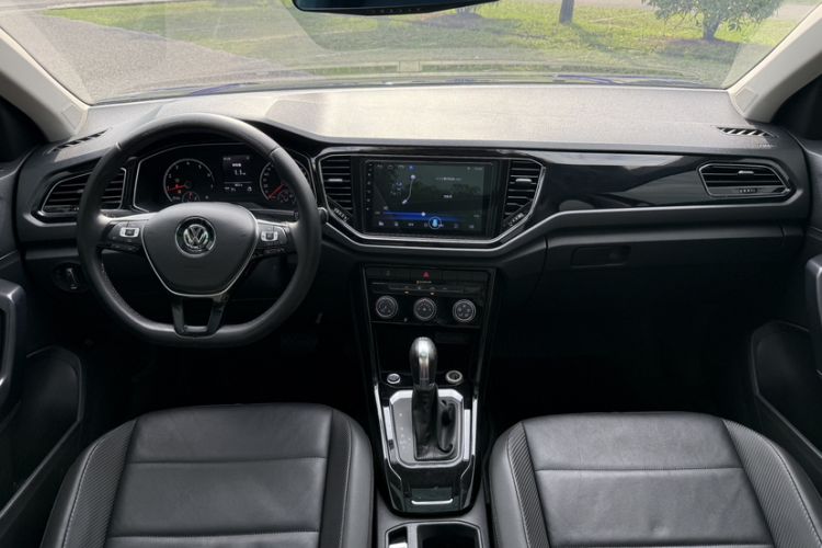 Used Volkswagen T-ROC 2018 280TSI DSG Two-Wheel-Drive Comfort Version China V Standard Interior 2
