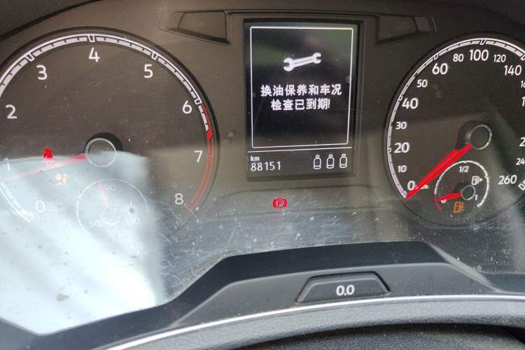 Used Volkswagen T-ROC 2018 280TSI DSG Two-Wheel Drive Comfort Version China VI Standard Odometer Close Up