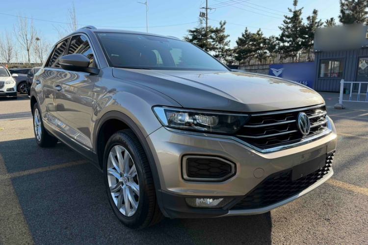 Used Volkswagen T-ROC 2018 230TSI DSG Two-Wheel Drive Advanced Version China VI Standard Exterior 2