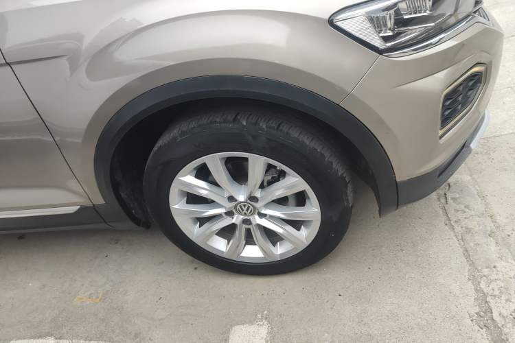 Used Volkswagen T-ROC 2018 230TSI DSG Two-Wheel Drive Advanced Version China V Standard Exterior 7