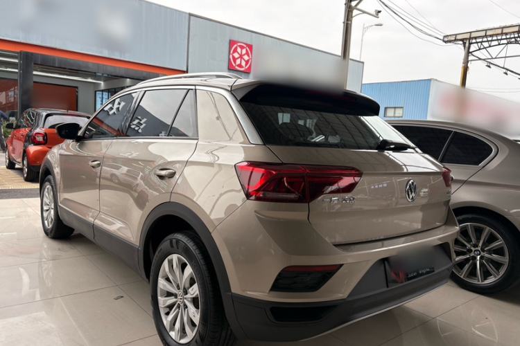 Used Volkswagen T-ROC 2018 230TSI DSG Two-Wheel Drive Fashion Edition China V Standard Exterior 3