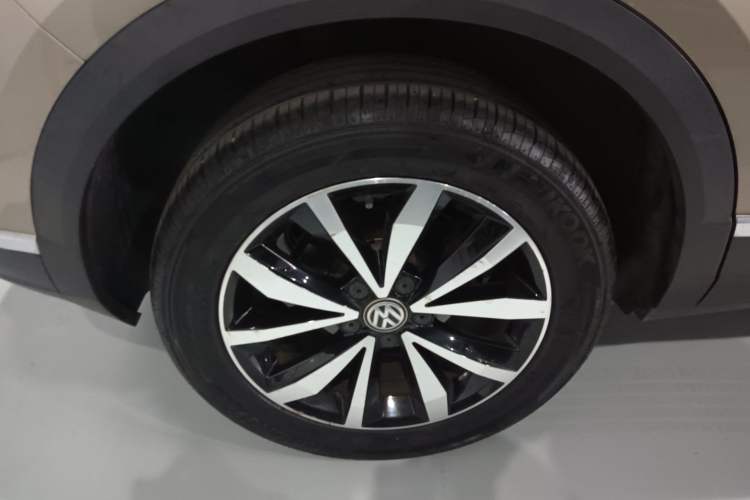Used Volkswagen T-ROC 2018 280TSI DSG Two-Wheel-Drive Comfort Version China V Standard Exterior 8