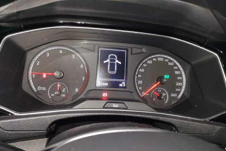Used Volkswagen T-ROC 2018 280TSI DSG Two-Wheel-Drive Comfort Version China V Standard Instrument Cluster