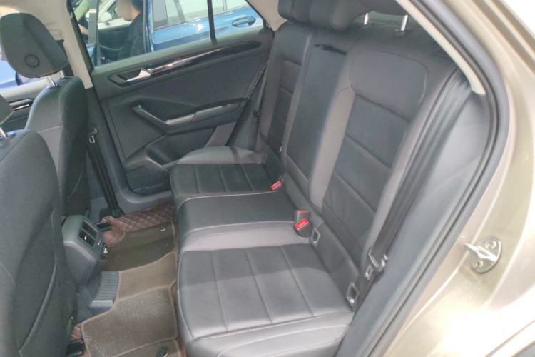 Used Volkswagen T-ROC 2018 280TSI DSG Four-Wheel Drive Comfort Version China V Standard Interior 4