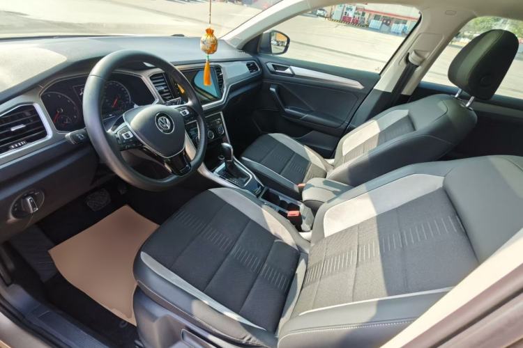 Used Volkswagen T-ROC 2018 230TSI DSG Two-Wheel Drive Advanced Version China V Standard Left Front Seat