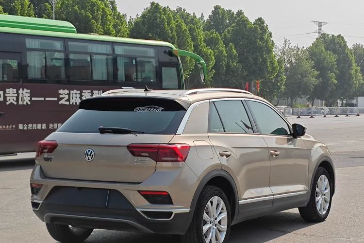 Used Volkswagen T-ROC 2018 230TSI DSG Two-Wheel Drive Advanced Version China V Standard Rear Right 45 Deg