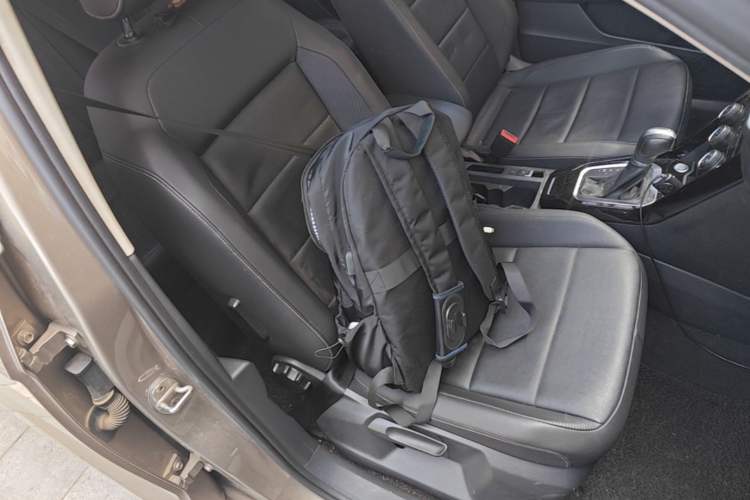 Used Volkswagen T-ROC 2018 280TSI DSG Two-Wheel-Drive Comfort Version China V Standard Right Front Seat