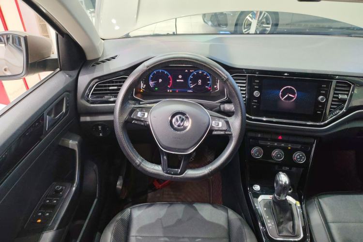 Used Volkswagen T-ROC 2018 280TSI DSG Four-Wheel Drive Comfort Version China V Standard Steering Wheel