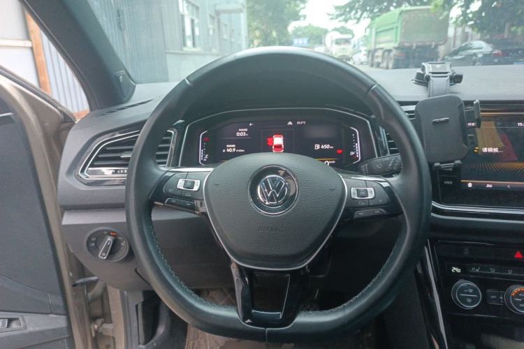 Used Volkswagen T-ROC 2018 280TSI DSG Four-Wheel Drive Luxury Version China V Emission Standard Steering Wheel