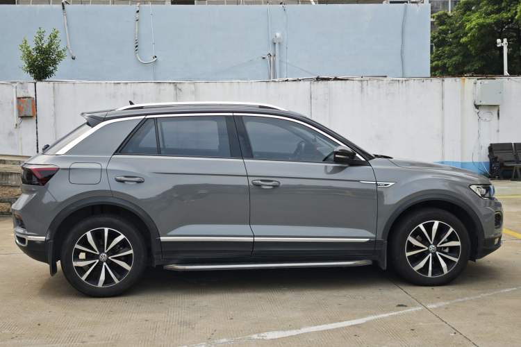 Used Volkswagen T-ROC 2018 280TSI DSG Two-Wheel-Drive Comfort Version China V Standard Exterior 3