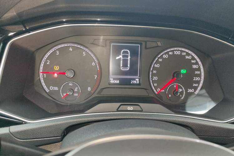Used Volkswagen T-ROC 2018 280TSI DSG Two-Wheel-Drive Comfort Version China V Standard Instrument Cluster