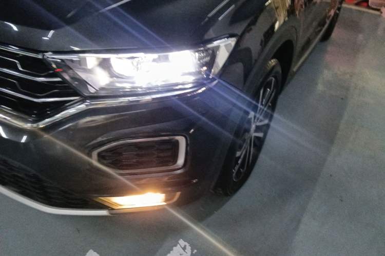 Used Volkswagen T-ROC 2018 280TSI DSG Two-Wheel-Drive Comfort Version China V Standard Left Front Headlight
