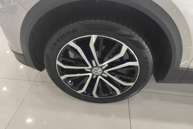 Used Volkswagen T-ROC 2018 280TSI DSG Two-Wheel-Drive Comfort Version China V Standard Left Front Wheel Hub