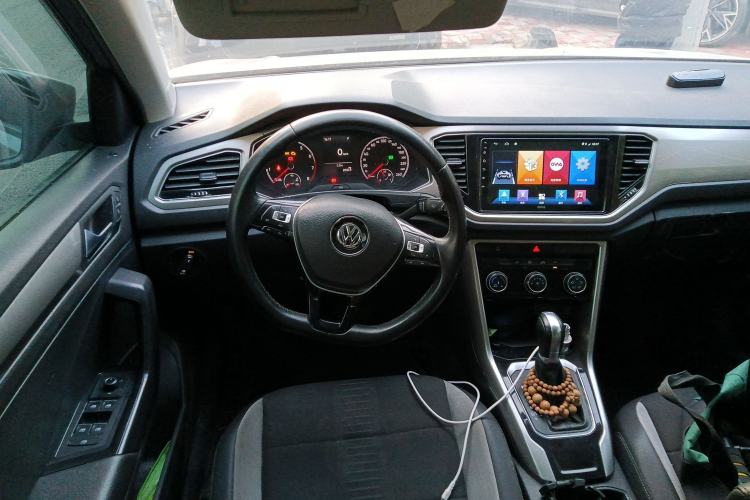 Used Volkswagen T-ROC 2018 280TSI DSG Two-Wheel Drive Advanced Version China V Emission Standard Steering Wheel