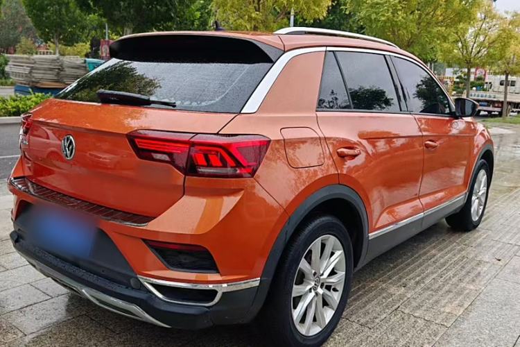 Used Volkswagen T-ROC 2018 230TSI DSG Two-Wheel Drive Advanced Version China V Standard Exterior 3