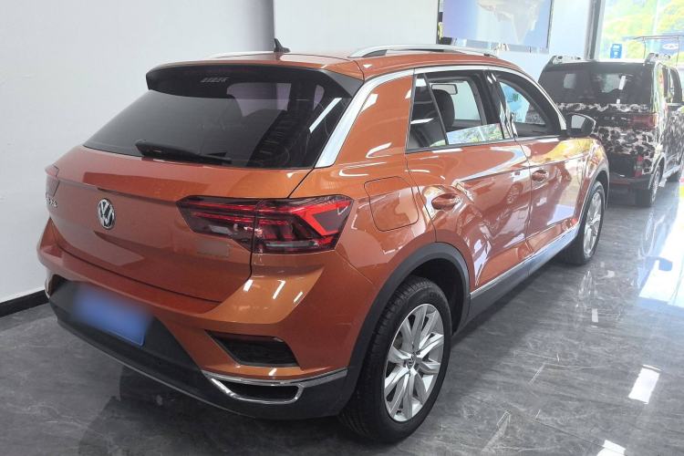 Used Volkswagen T-ROC 2018 230TSI DSG Two-Wheel Drive Advanced Version China V Standard Exterior 3