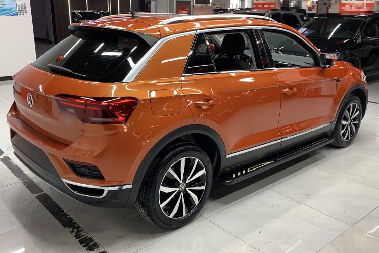 Used Volkswagen T-ROC 2018 280TSI DSG Two-Wheel-Drive Comfort Version China V Standard Exterior 4
