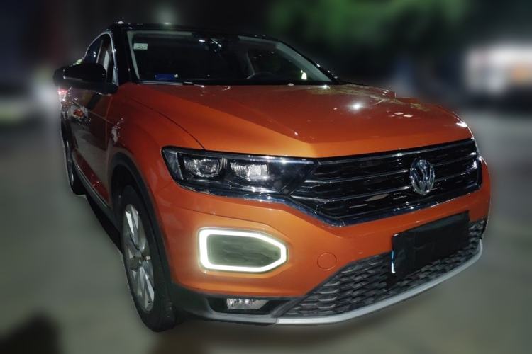 Used Volkswagen T-ROC 2018 230TSI DSG Two-Wheel Drive Advanced Version China V Standard Front Right 45 Deg