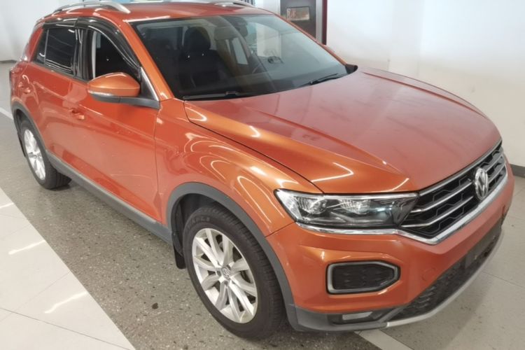 Used Volkswagen T-ROC 2018 280TSI DSG Two-Wheel Drive Advanced Version China V Emission Standard Front Right 45 Deg