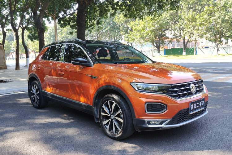 Used Volkswagen T-ROC 2018 280TSI DSG Two-Wheel-Drive Comfort Version China V Standard Front Right 45 Deg