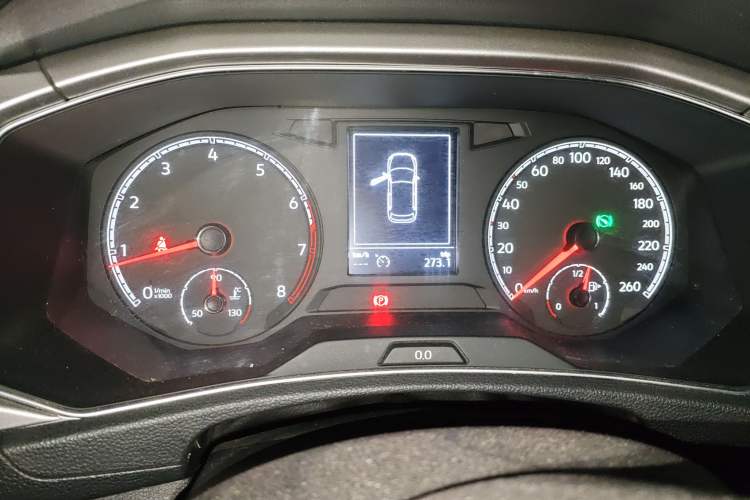 Used Volkswagen T-ROC 2018 230TSI DSG Two-Wheel Drive Advanced Version China V Standard Instrument Cluster