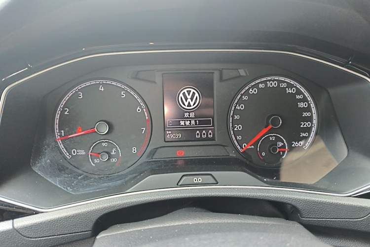Used Volkswagen T-ROC 2018 280TSI DSG Two-Wheel-Drive Comfort Version China V Standard Instrument Cluster
