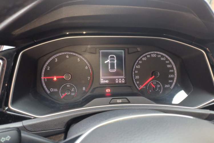 Used Volkswagen T-ROC 2018 280TSI DSG Two-Wheel-Drive Comfort Version China V Standard Instrument Cluster