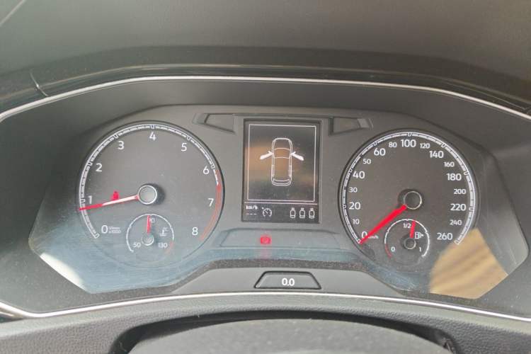 Used Volkswagen T-ROC 2018 280TSI DSG Two-Wheel-Drive Comfort Version China V Standard Instrument Cluster