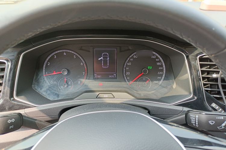 Used Volkswagen T-ROC 2018 280TSI DSG Two-Wheel Drive Comfort Version China VI Standard Instrument Cluster