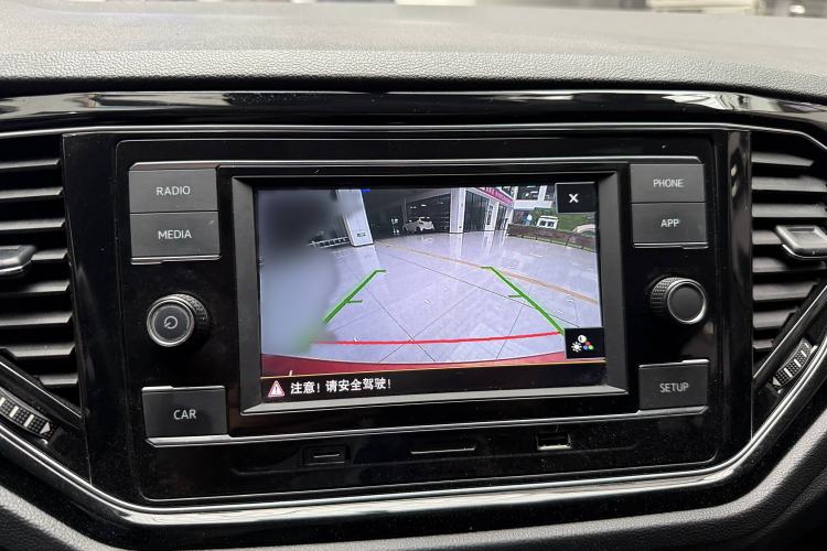Used Volkswagen T-ROC 2018 280TSI DSG Two-Wheel-Drive Comfort Version China V Standard Interior 3
