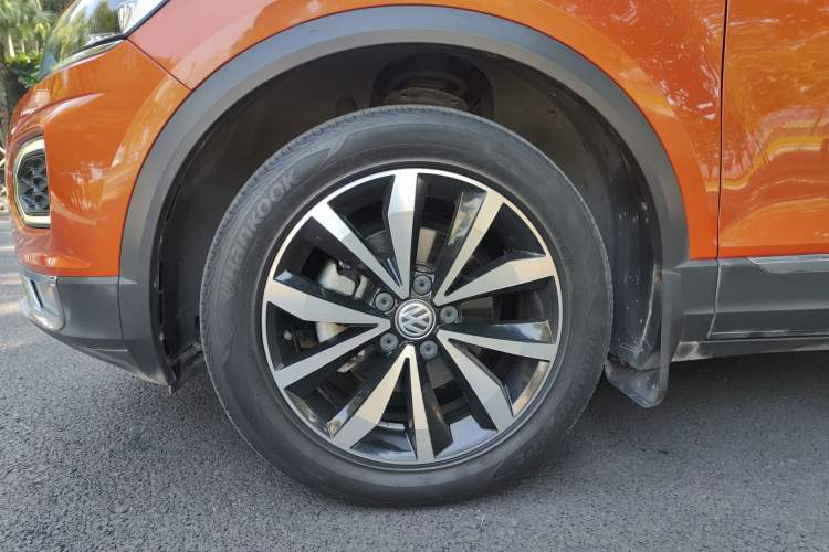 Used Volkswagen T-ROC 2018 280TSI DSG Two-Wheel-Drive Comfort Version China V Standard Left Front Wheel Hub