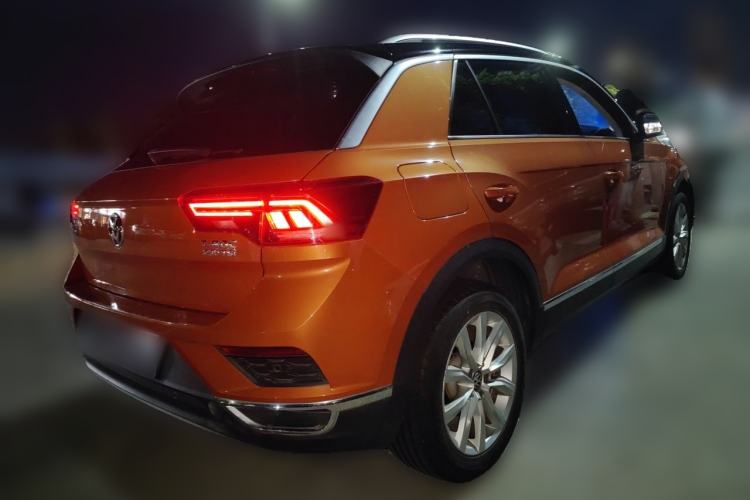 Used Volkswagen T-ROC 2018 230TSI DSG Two-Wheel Drive Advanced Version China V Standard Rear Right 45 Deg