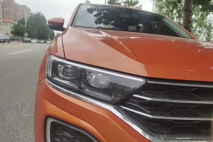Used Volkswagen T-ROC 2018 230TSI DSG Two-Wheel Drive Advanced Version China V Standard Right Front Headlight