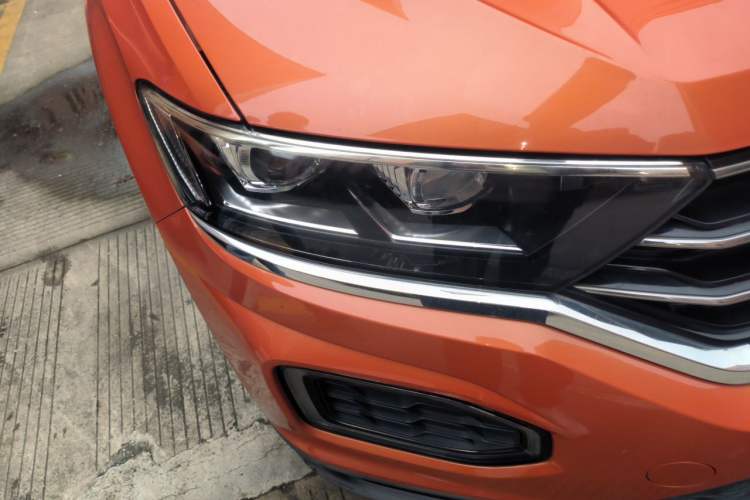 Used Volkswagen T-ROC 2018 280TSI DSG Two-Wheel-Drive Comfort Version China V Standard Right Front Headlight