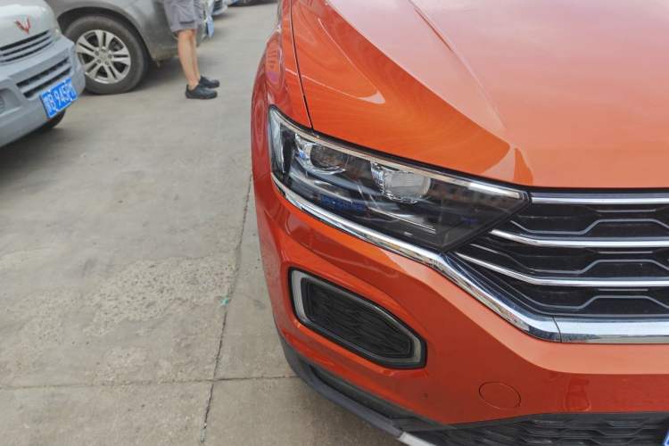 Used Volkswagen T-ROC 2018 280TSI DSG Two-Wheel-Drive Comfort Version China V Standard Right Front Headlight