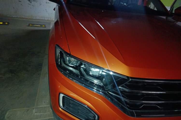 Used Volkswagen T-ROC 2018 230TSI DSG Two-Wheel Drive Advanced Version China VI Standard Right Front Headlight
